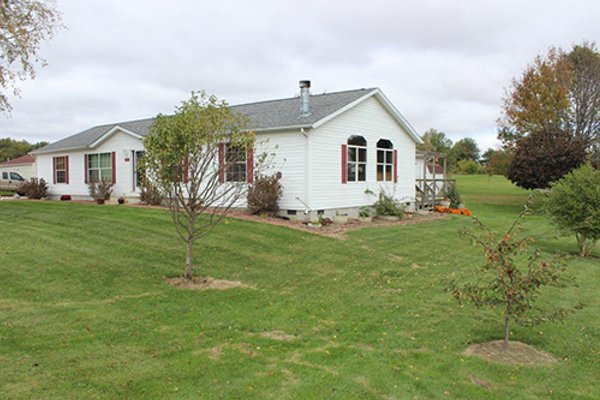 REAL ESTATE AUCTION - 1+/- ACRE IN KOSCIUSKO COUNTY